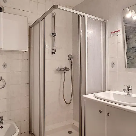 3 Pieces A Pour 6 Pers, Animaux Acceptes, Parking - Fr-1-818-12 Apartment *
